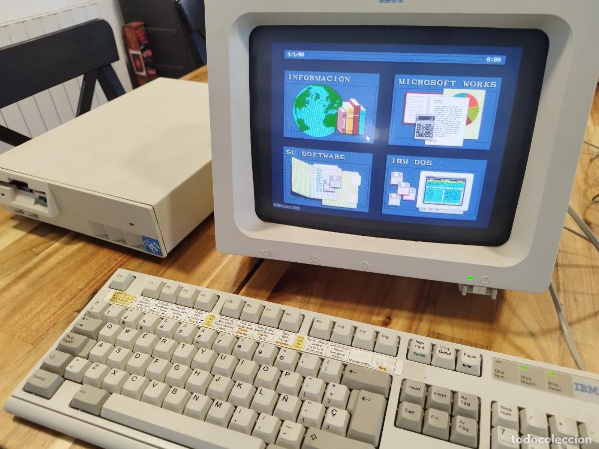 Segunda mano: Lote Ordenador Retro IBM PS/1 Modelo 2011 (1990) con Disco Duro - Monitor CRT Color, Teclado M2 y Ra
