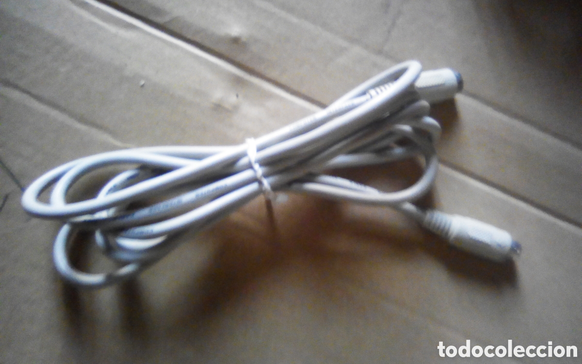 Segunda mano: Cable extensi&oacute;n PS2. Computer interface cable. 300V. 80&deg; C. Clavijas conexi&oacute;n Macho-Hembra. - Foto 1