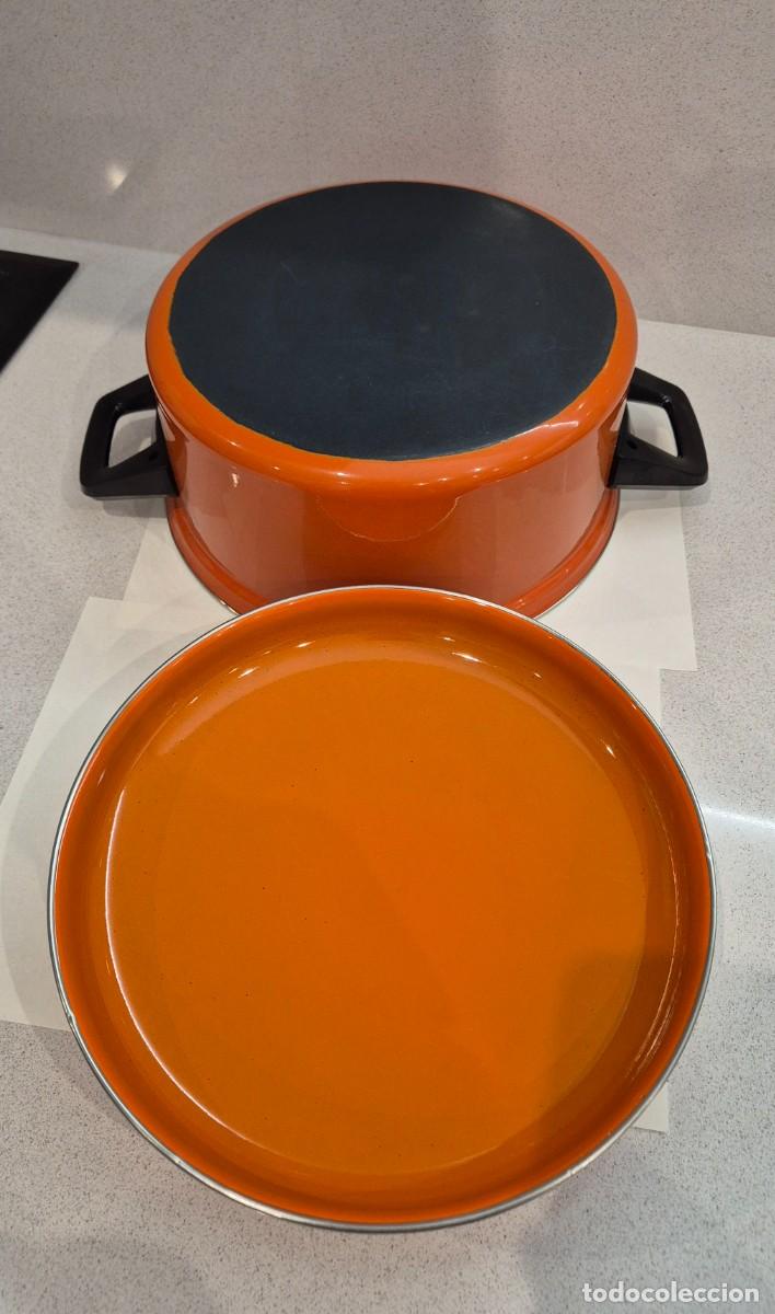 Segunda mano: Cacerola naranja y negra grande - Foto 6