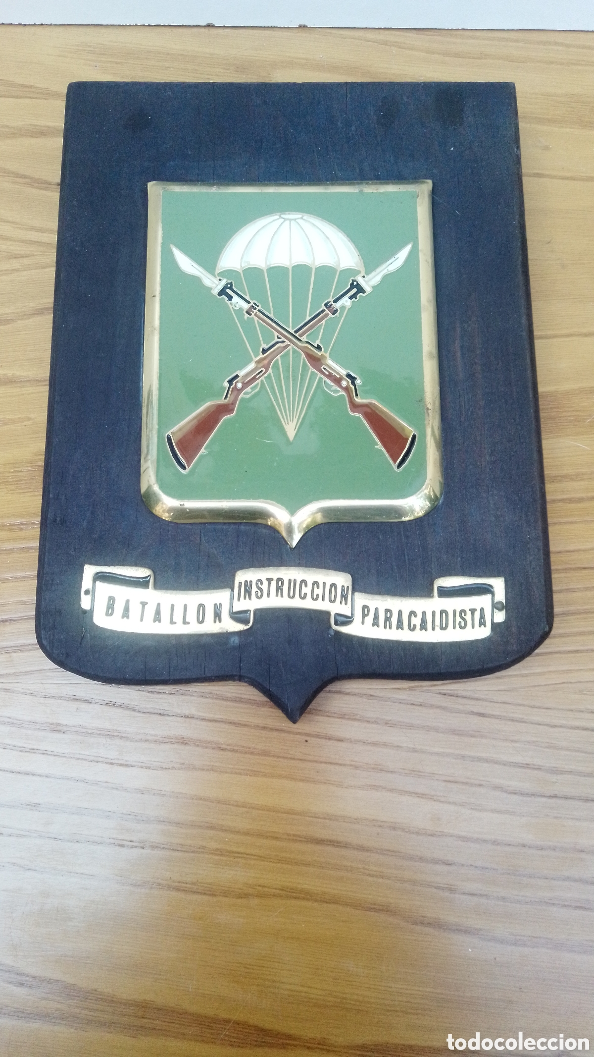 Segunda mano: METOPA MILITAR CONMEMORATIVA DEL BATALLON DE INSTRUCCI&Oacute;N PARACAIDISTA