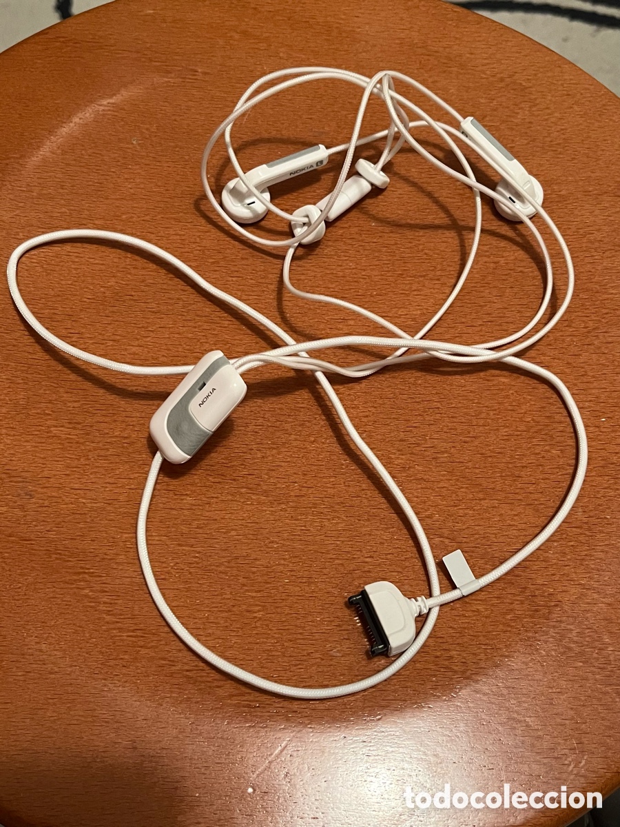 Segunda mano: Auriculares NOKIA Type HS-3. Sin uso. Color blanco