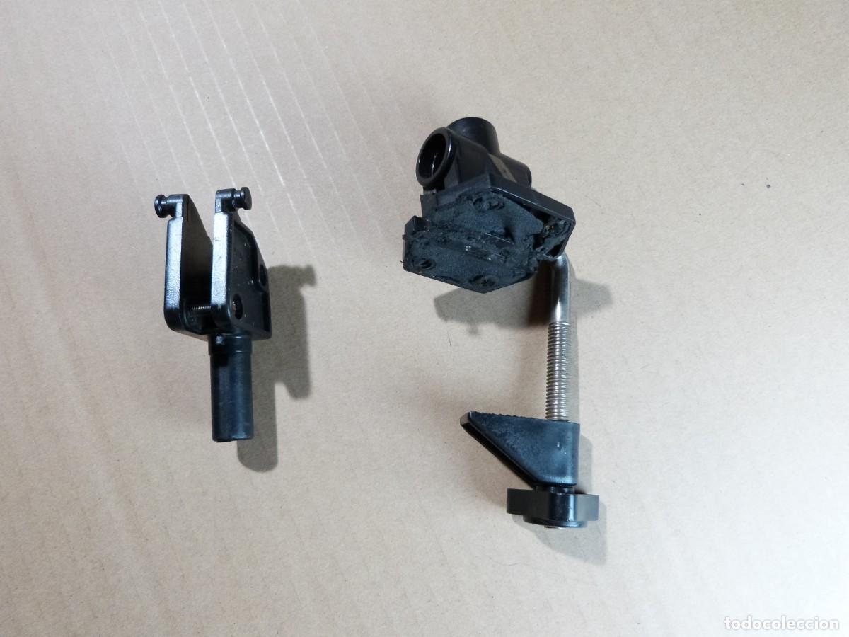 Segunda mano: Accesorio lampara flexo pinza y soporte con punta de insercion - Foto 3