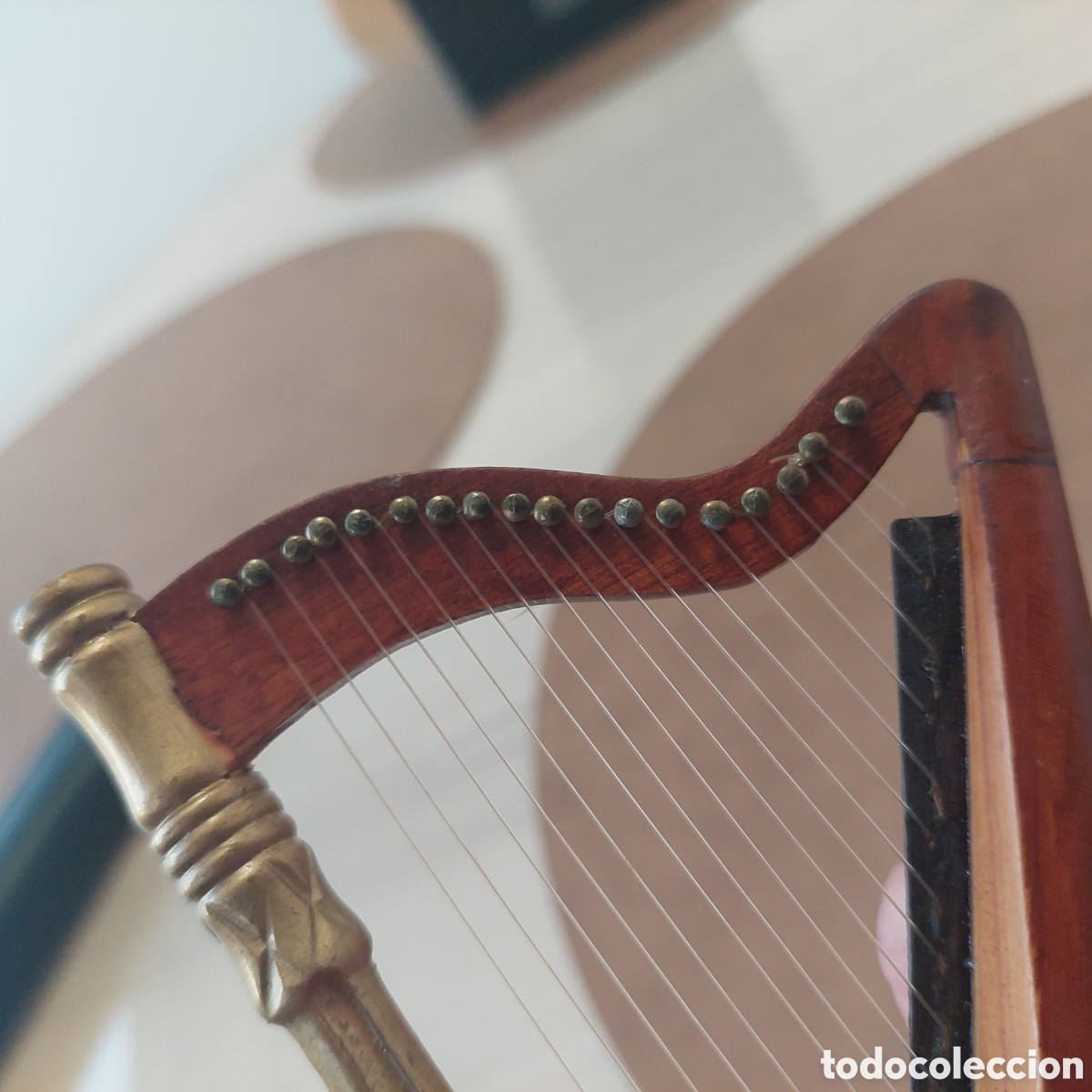 Segunda mano: Arpa de madera miniatura. - Foto 4
