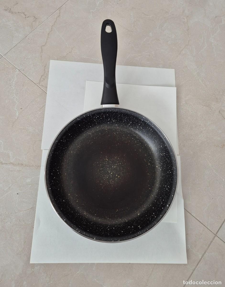 Segunda mano: Sart&eacute;n antiadherente Magefesa negra 26cm