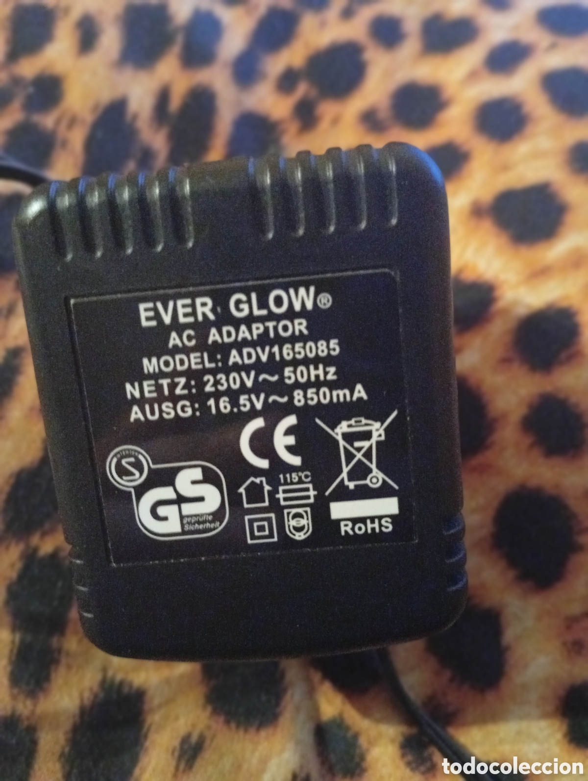 Segunda mano: Cargador Ever Glow modelo ADV 165085 230 v