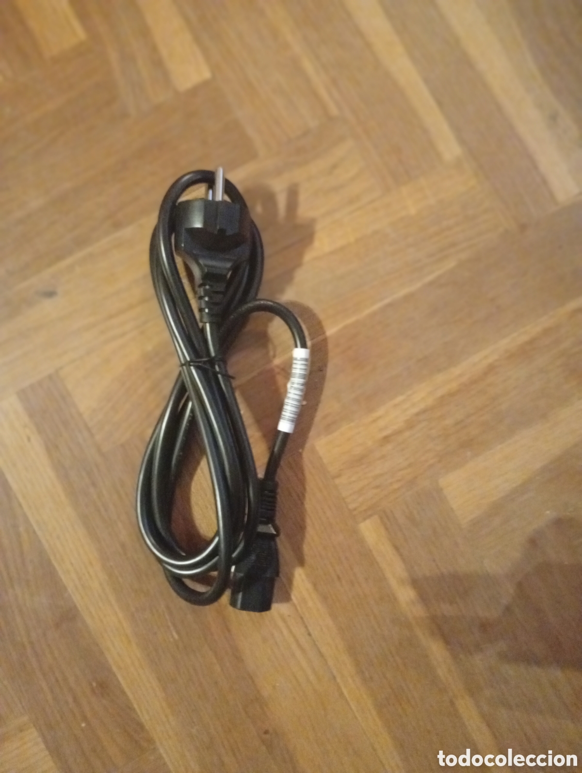 Segunda mano: Cable de enchufar a la red muy buen estado - Foto 3
