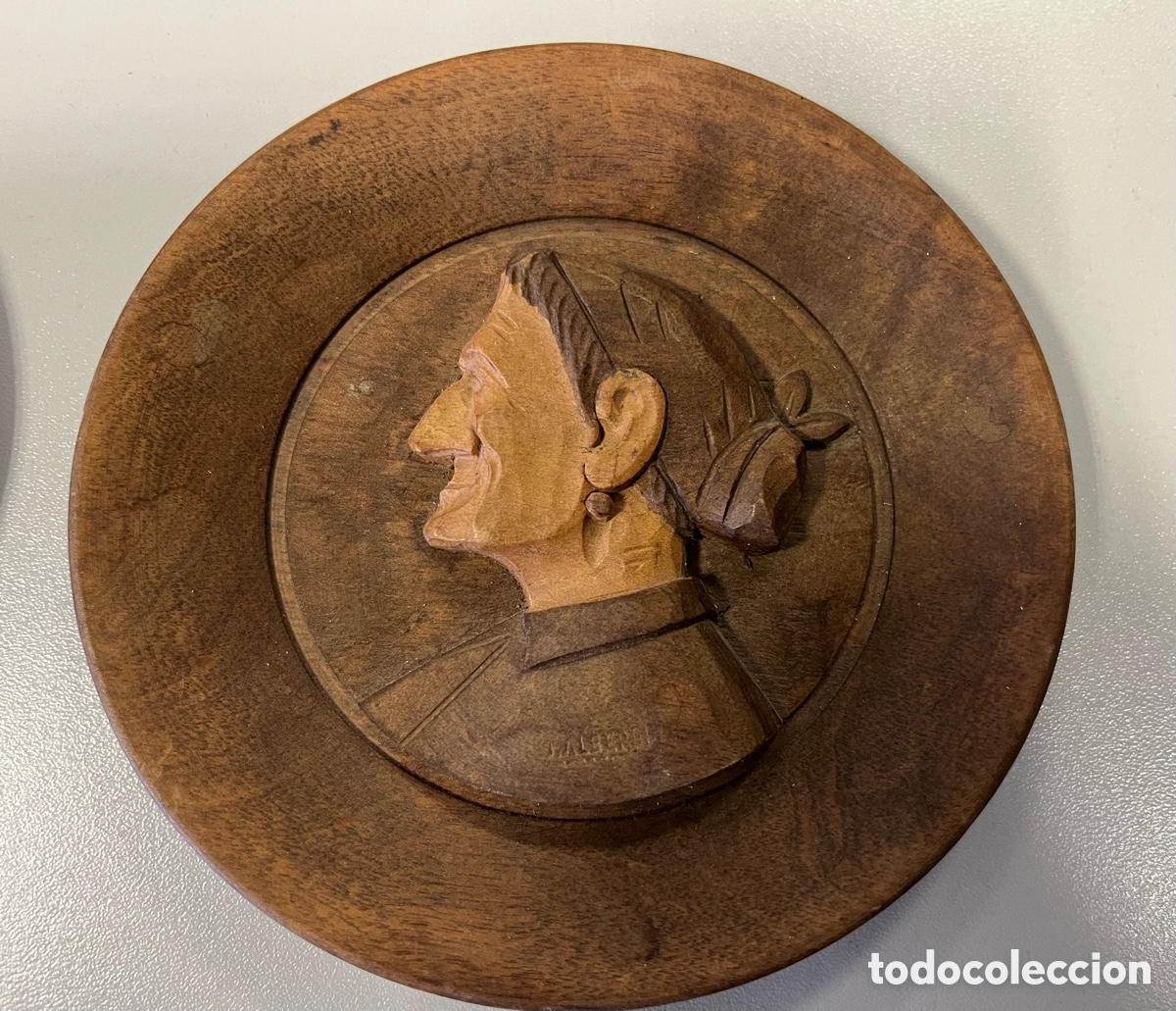 Segunda mano: Platos tallados en madera J Alberdi - Foto 3