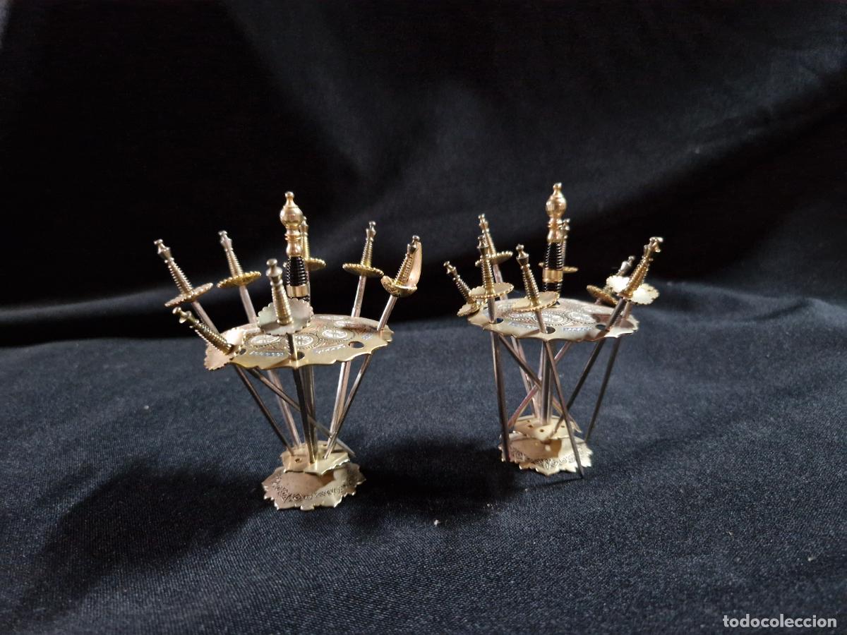 Segunda mano: BONITO PALILLOS DE ESPADA PARA APERITIVOS O COCTELES.
