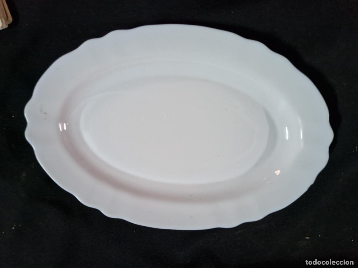 Segunda mano: BONITA BANDEJA DE CERAMICA. COLOR BLANCO. MEDIDA 33*23