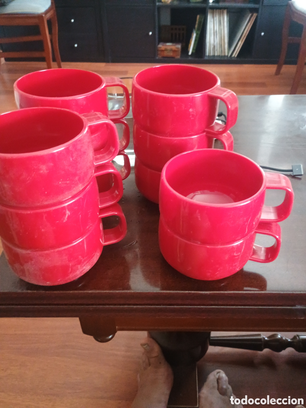 Segunda mano: 11 TAZAS YOPLAIT SEG&Uacute;N FOTOS