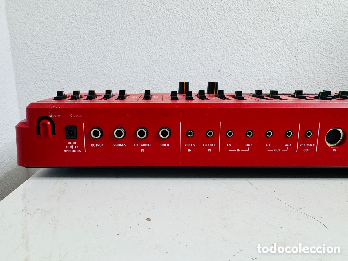Segunda mano: Behringer MS 1 RD Analog Monophonic Synthesizer Red Keyboard - Foto 12