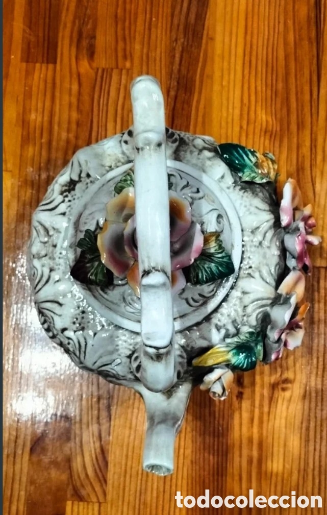 Segunda mano: Tetera de porcelana Capo di Monte - Foto 6