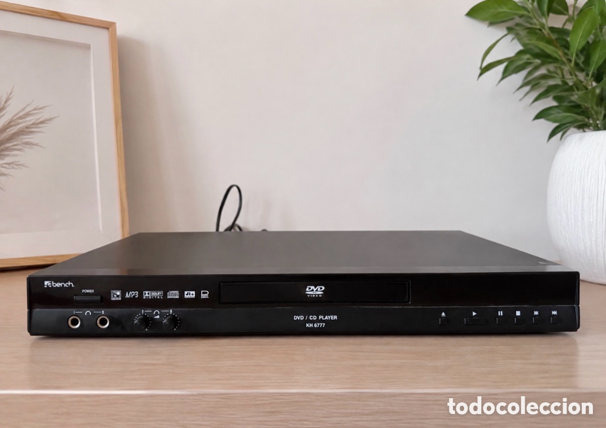 Segunda mano: Reproductor DVD Bench KH 6777 funcionando