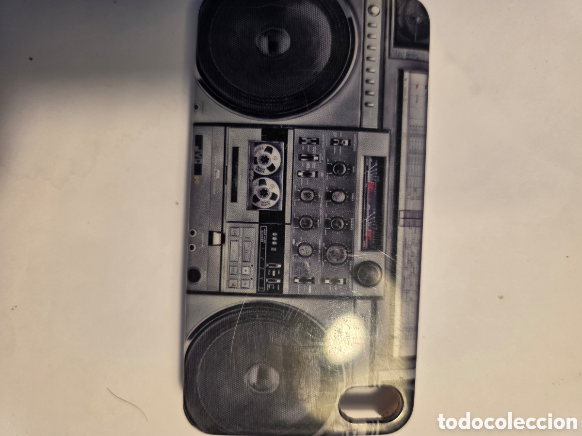 Segunda mano: FUNDA SMARTPHONE RADIOCASETTE