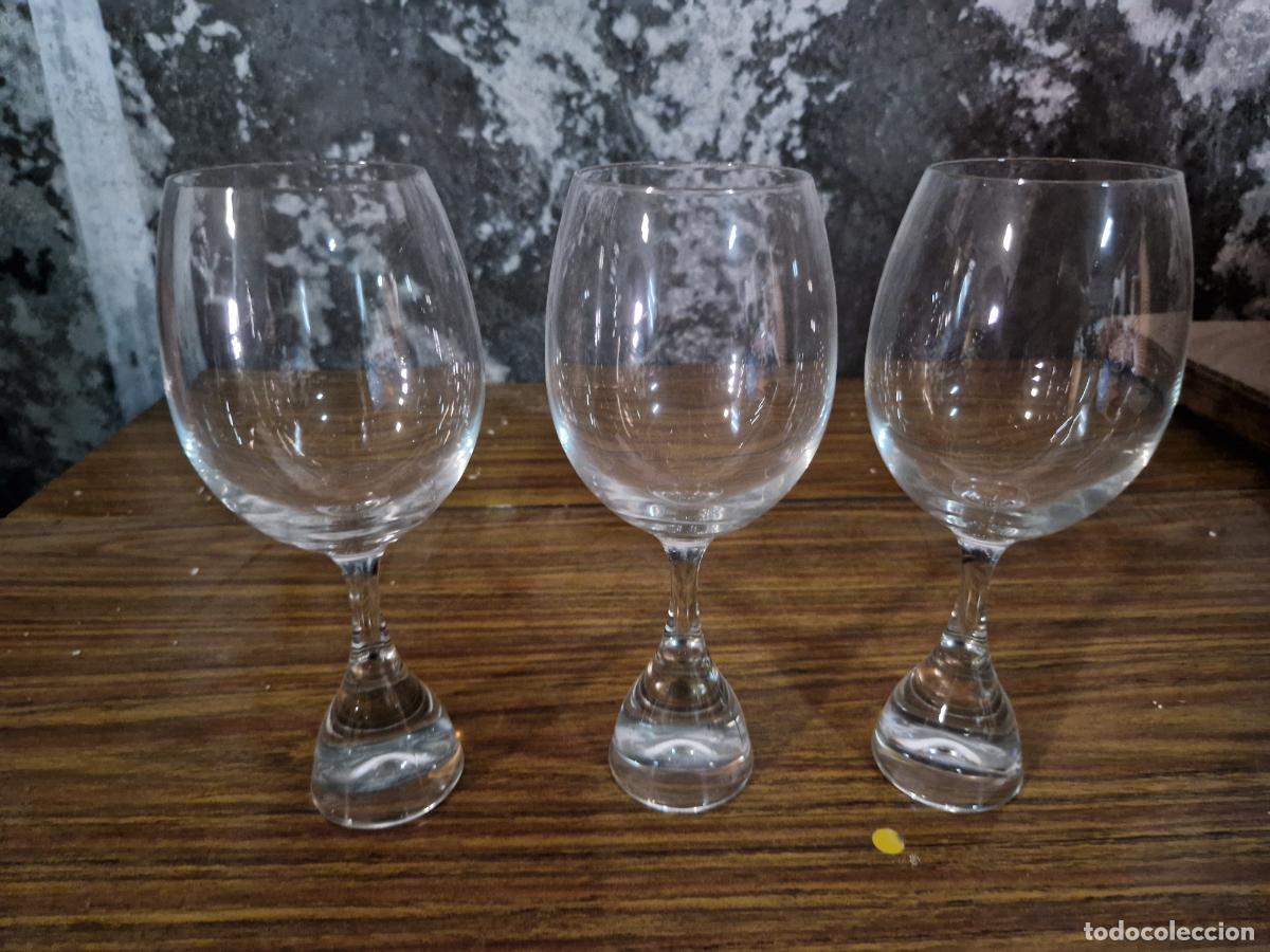 Segunda mano: 3 BONITAS COPAS DE CRISTAL. MEDIDA 20*7