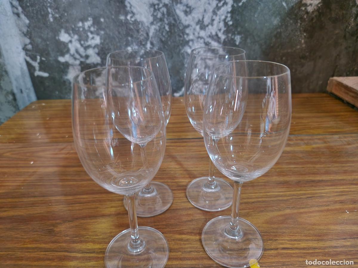 Segunda mano: 4 BONITAS COPAS DE CRISTAL. MEDIDA 18*6