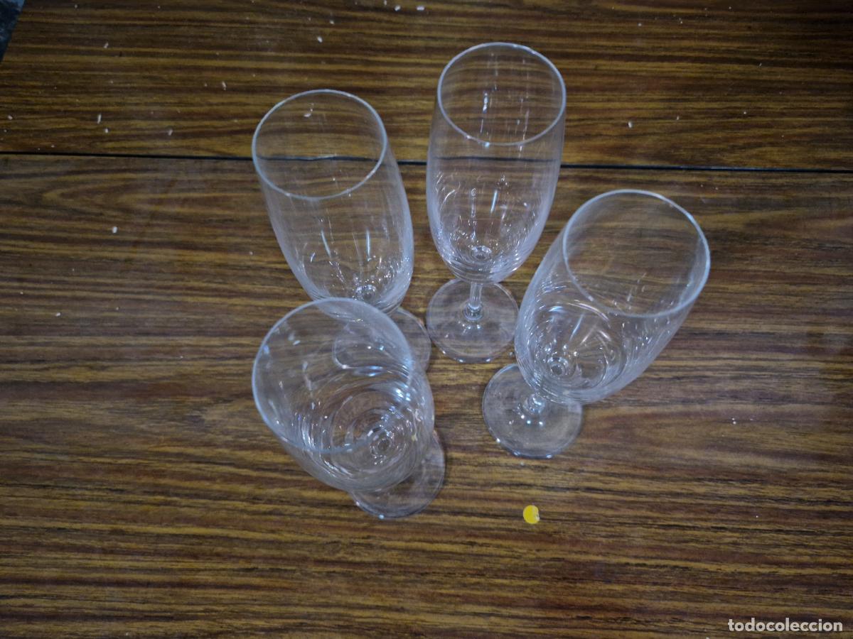 Segunda mano: 4 BONITAS COPAS DE CRISTAL. MEDIDA 18*6 - Foto 2