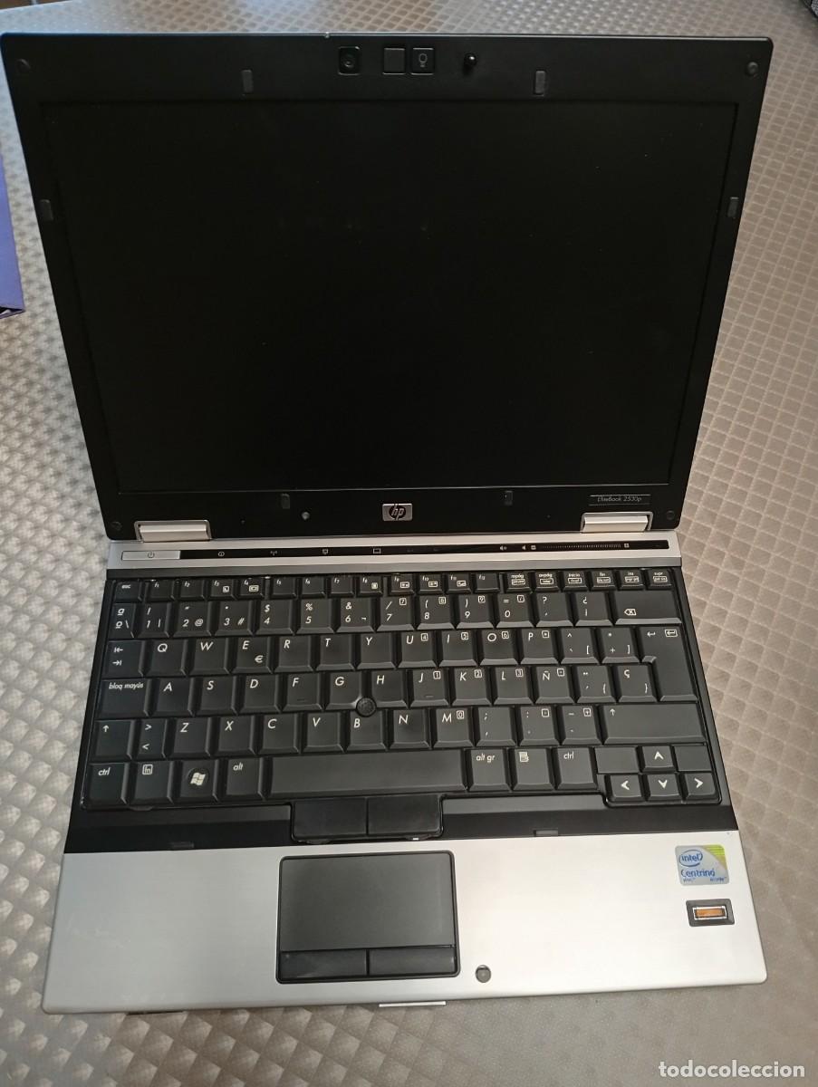 Segunda mano: Port&aacute;til HP Plata y Negro