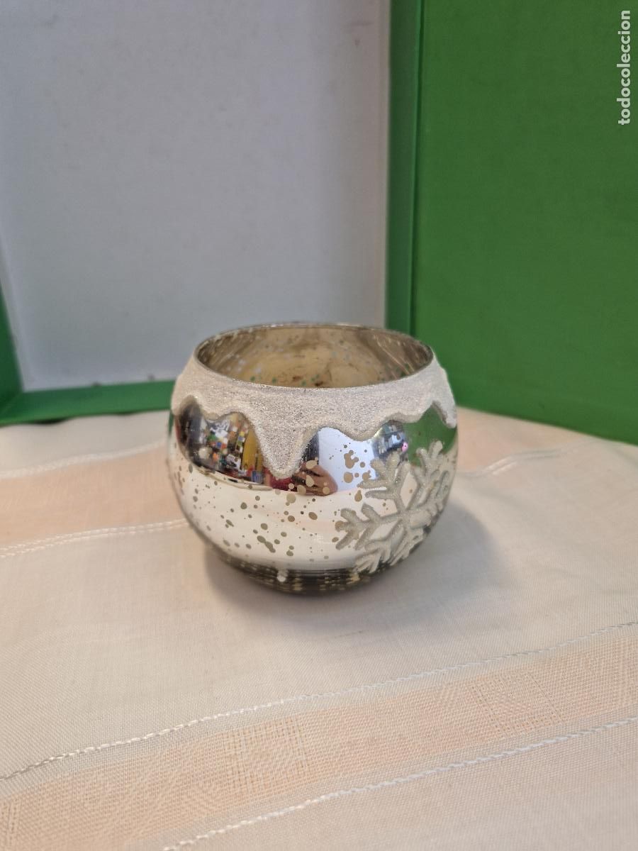 Segunda mano: BONITO PORTAVELA NAVIDE&Ntilde;O DECORATIVO.