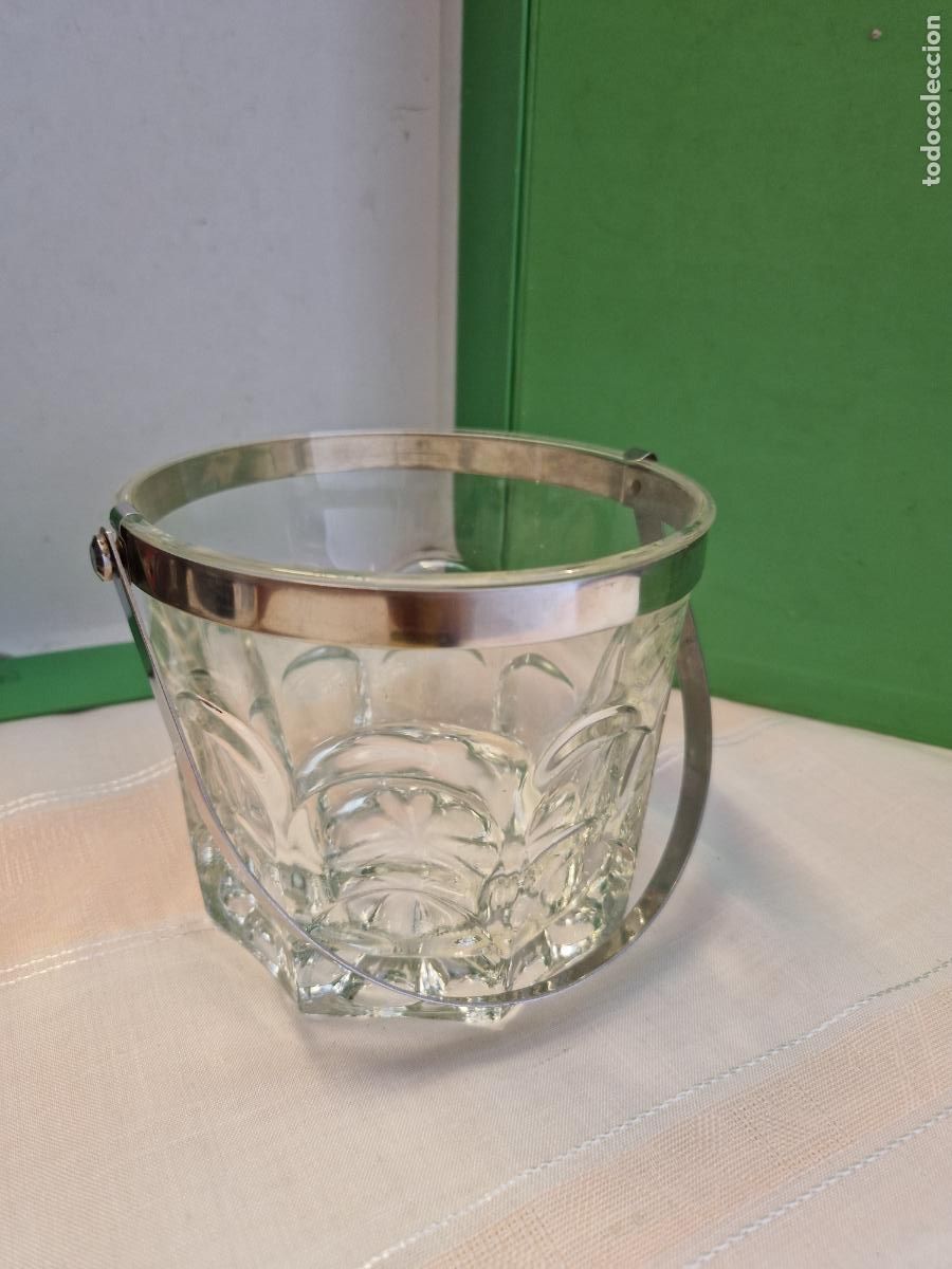 Segunda mano: BONITA HIELERA DE CRISTAL. MEDIDA 13*13