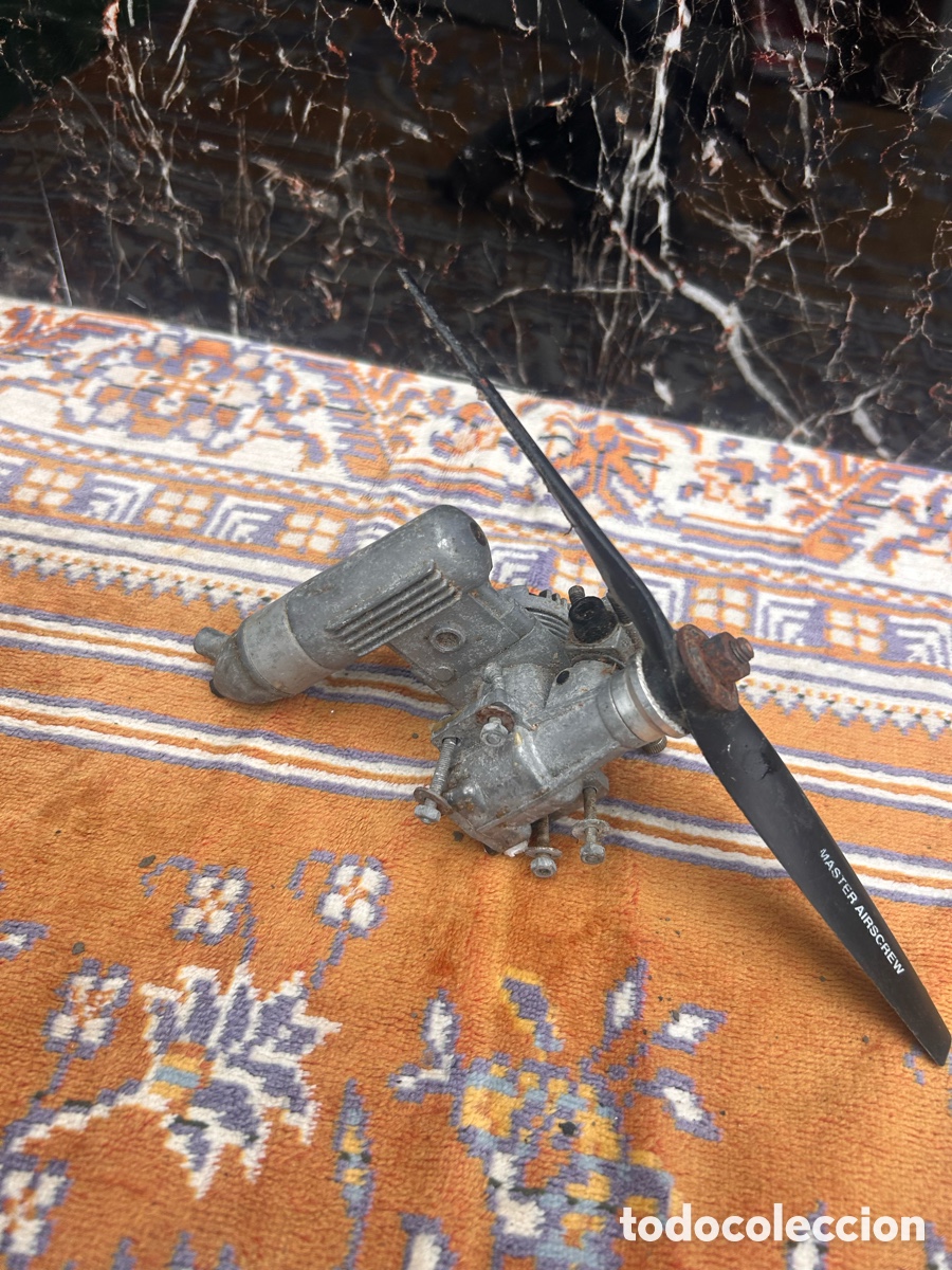 Segunda mano: motor t&eacute;rmico de combusti&oacute;n interna para aeromodelismo