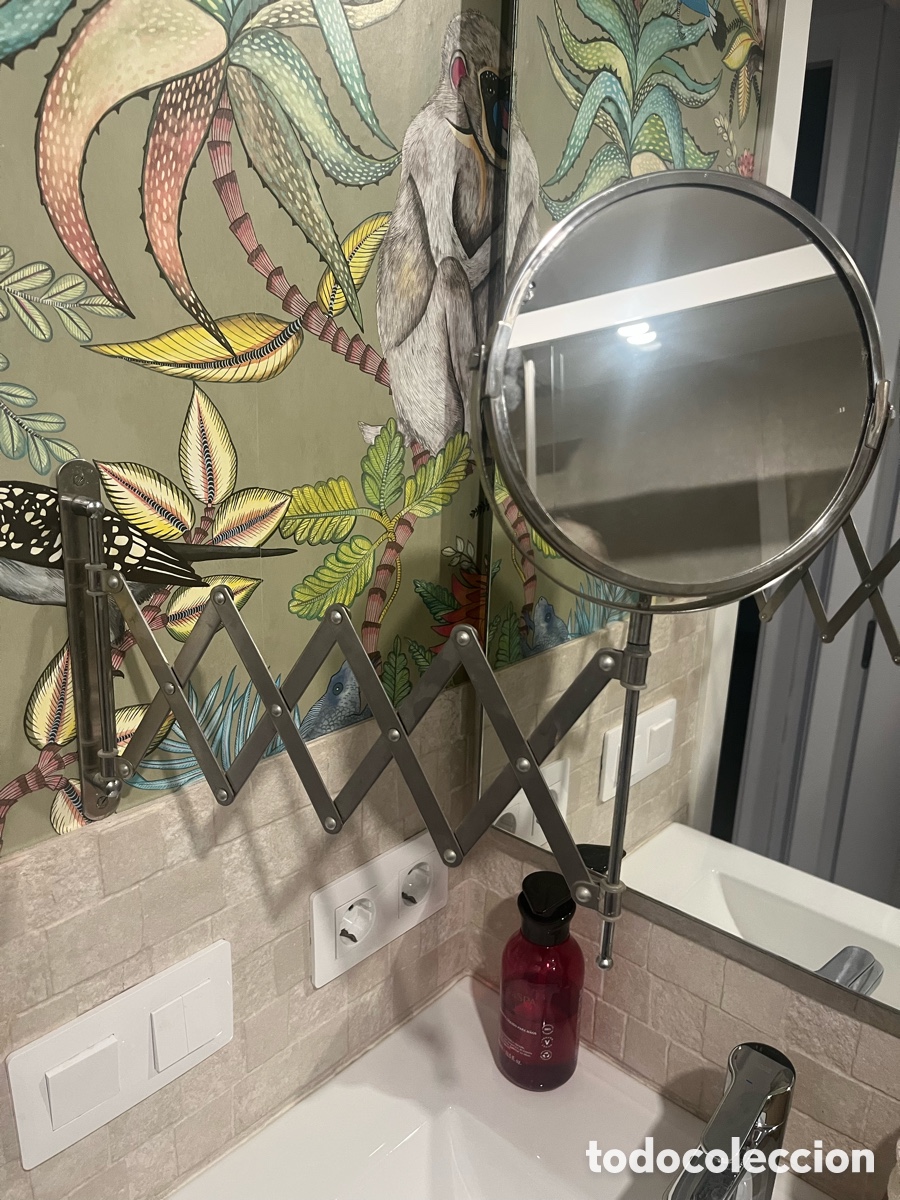 Segunda mano: Espejo de aumento extensible para ba&ntilde;o - Foto 5