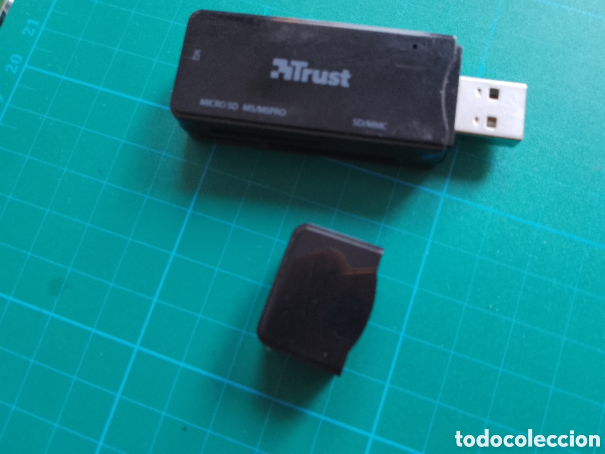 Segunda mano: TRUST. Nanga - Lector de Tarjetas de Memoria USB 2.0, Color Negro