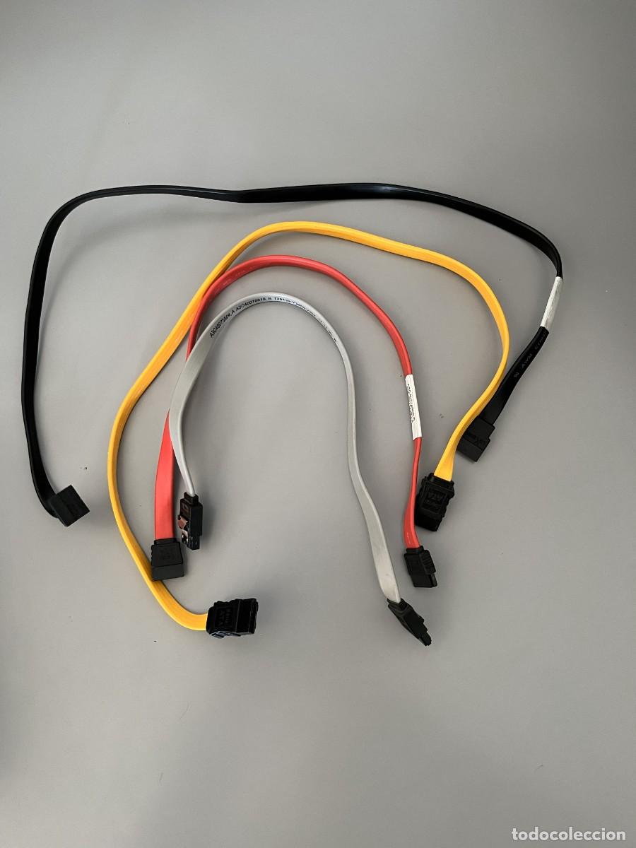 Segunda mano: Lote 4 Cables SATA (se venden juntos)