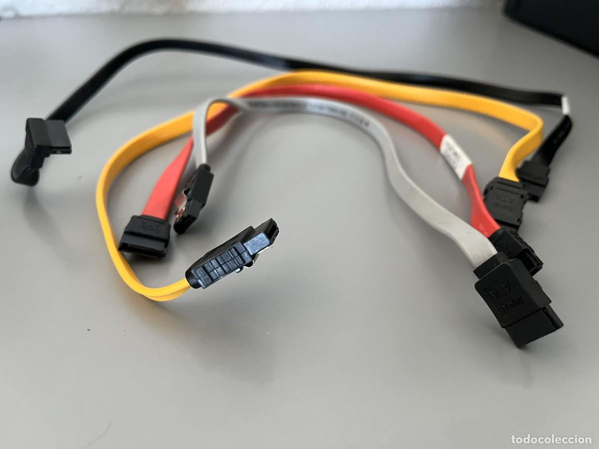 Segunda mano: Lote 4 Cables SATA (se venden juntos) - Foto 2