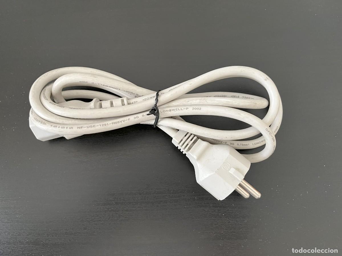 Segunda mano: Cable Alimentaci&oacute;n PC C13 Beige