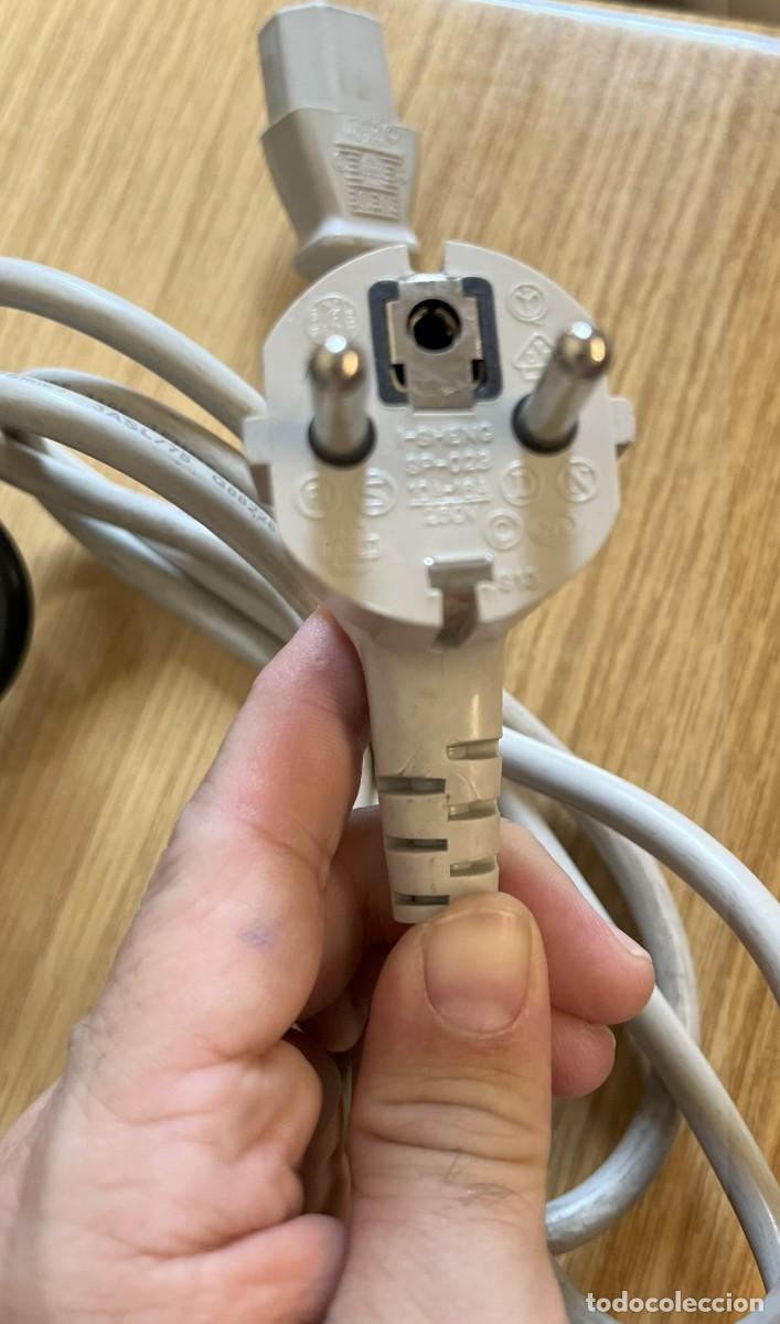 Segunda mano: Cable Alimentaci&oacute;n PC C13 Beige - Foto 4