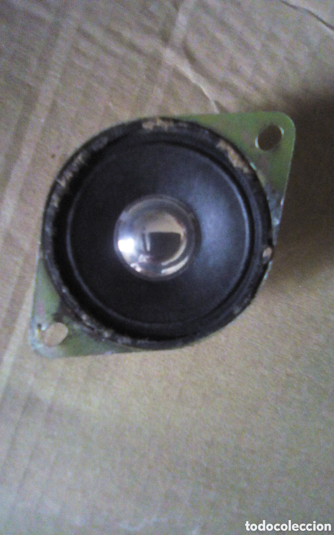 Segunda mano: Altavoz 4 ohmios 3 W. Mide 5 x 7,5 cm. - Foto 2