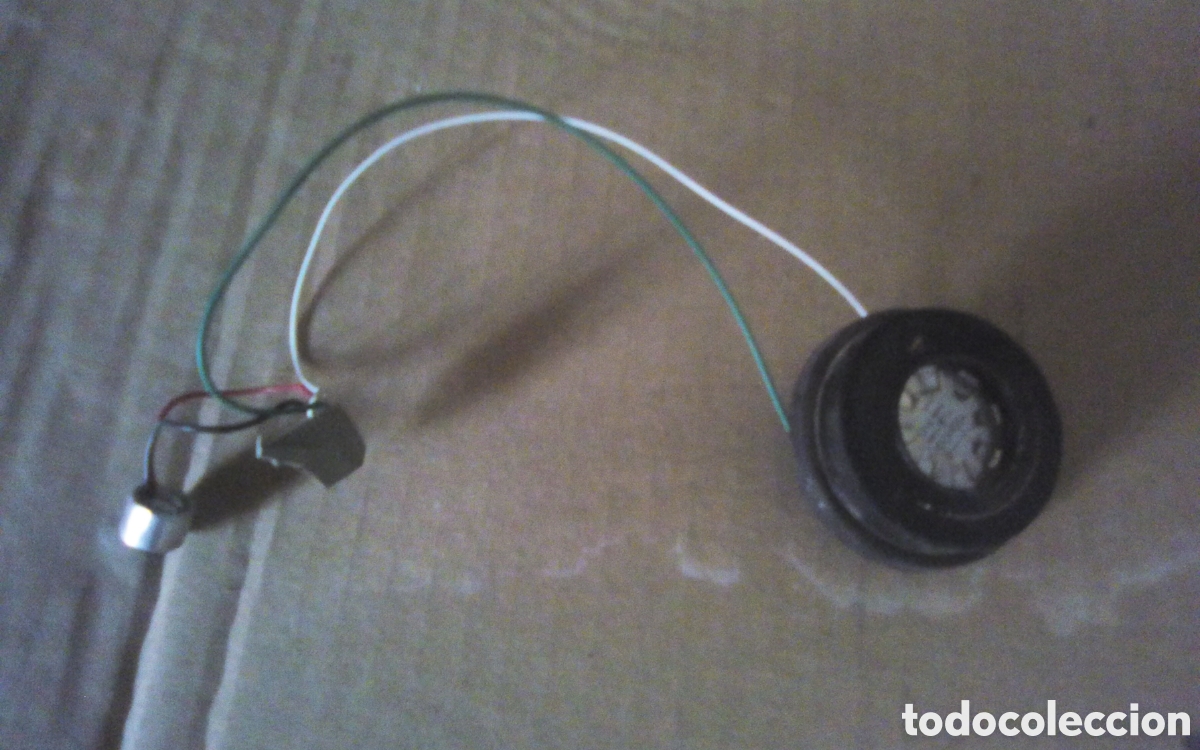 Segunda mano: Micr&oacute;fono y altavoz de auricular de tel&eacute;fono.