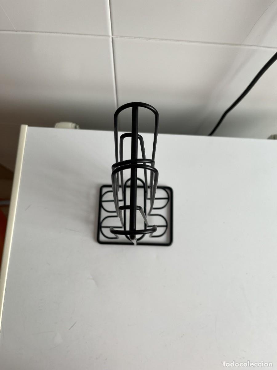 Segunda mano: Dispensador C&aacute;psulas Nespresso Negro - Foto 3