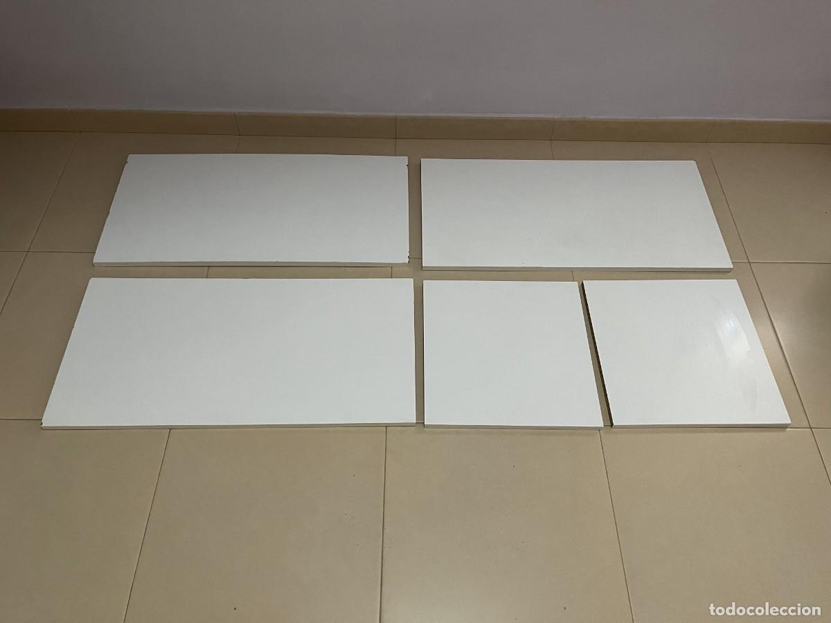 Segunda mano: Lote 5 Baldas Blancas Armario - Foto 1