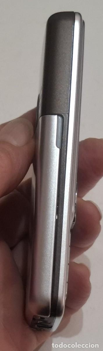 Segunda mano: TELEFONO M&Oacute;VIL NOKIA 6300 PLATEADO - Foto 3
