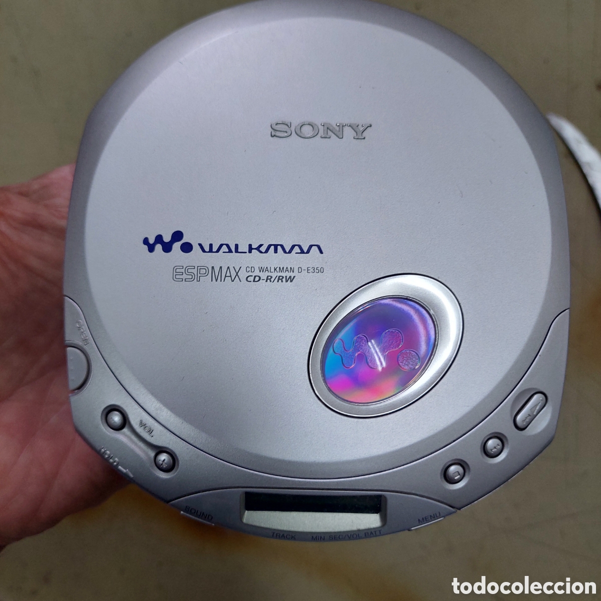 Segunda mano: CD Player Sony D-E 350.