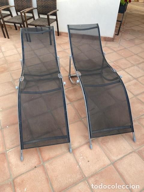 Segunda mano: UN BUEN PAR DE TUMBONAS ELEGANTES Y PLEGABLES.