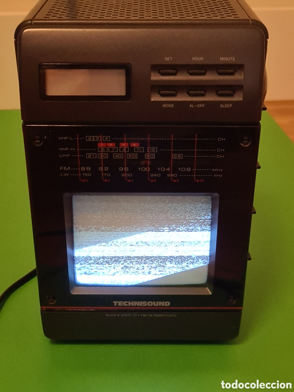 Segunda mano: TECHNISOUND RADIO- TV Port&aacute;til. - Foto 17