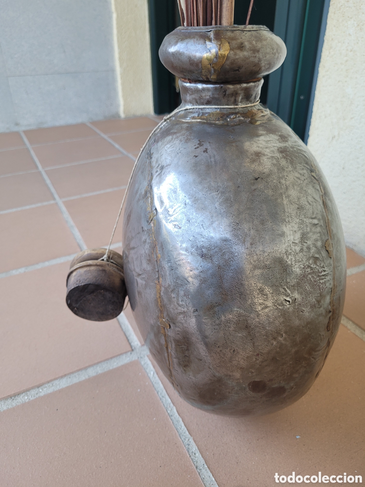 Segunda mano: BIDON de METAL, con TAPON de MADERA - Foto 6