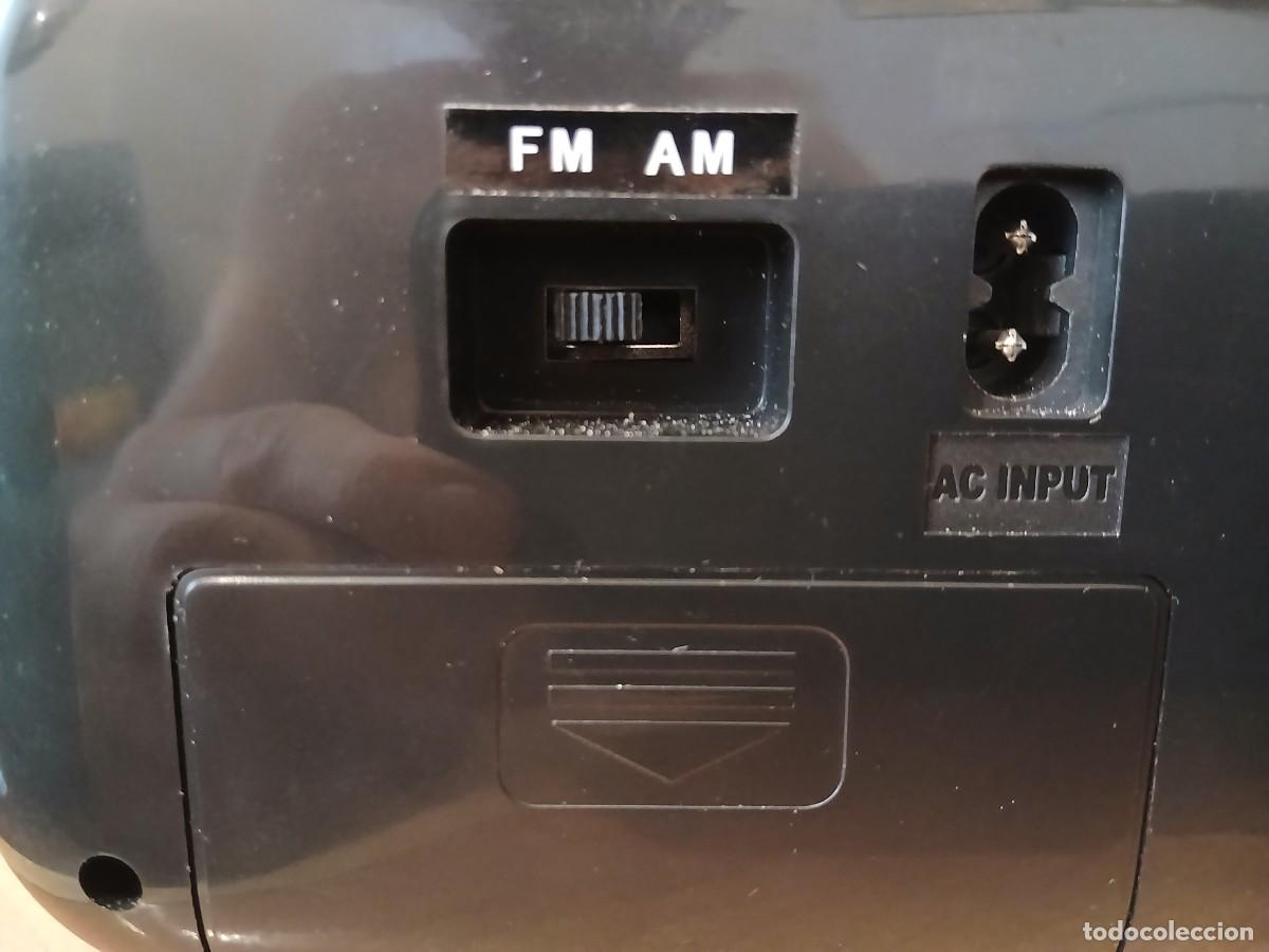Segunda mano: RADIO DV TECH AM/FM - AC/DC - Foto 5