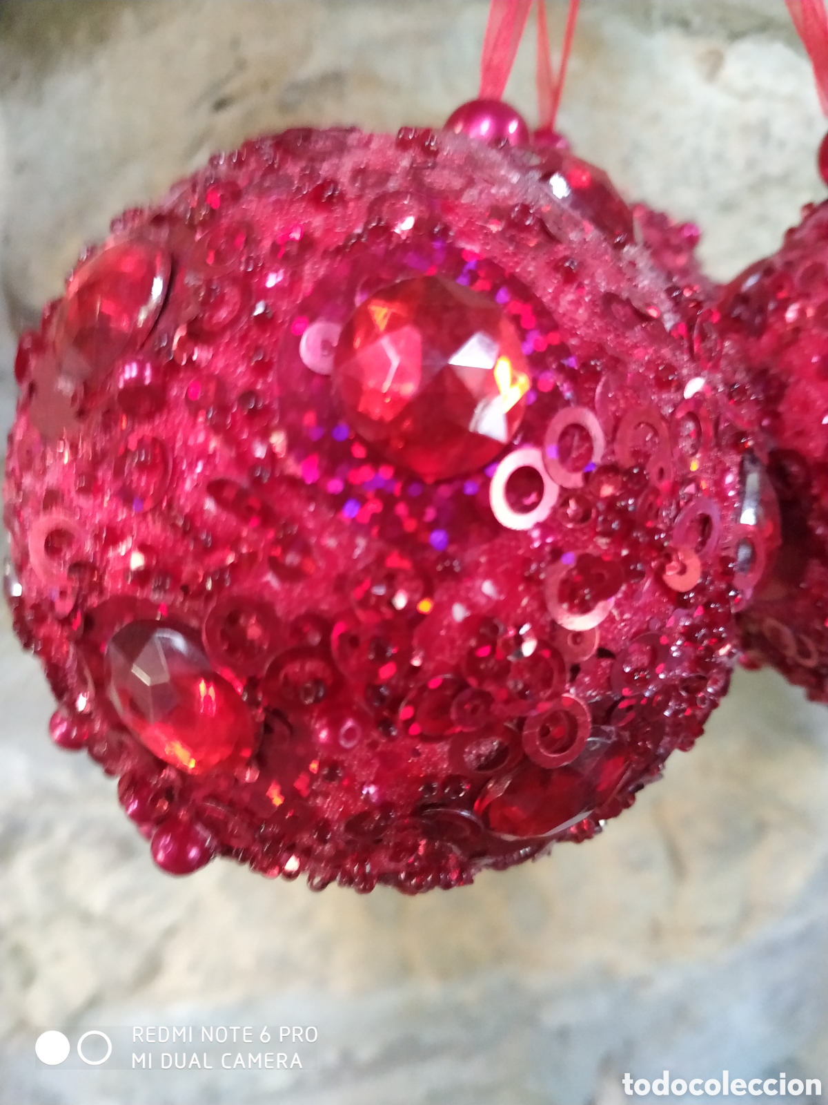 Segunda mano: Bolas navide&ntilde;as realizadas con lentejuelas - Foto 2