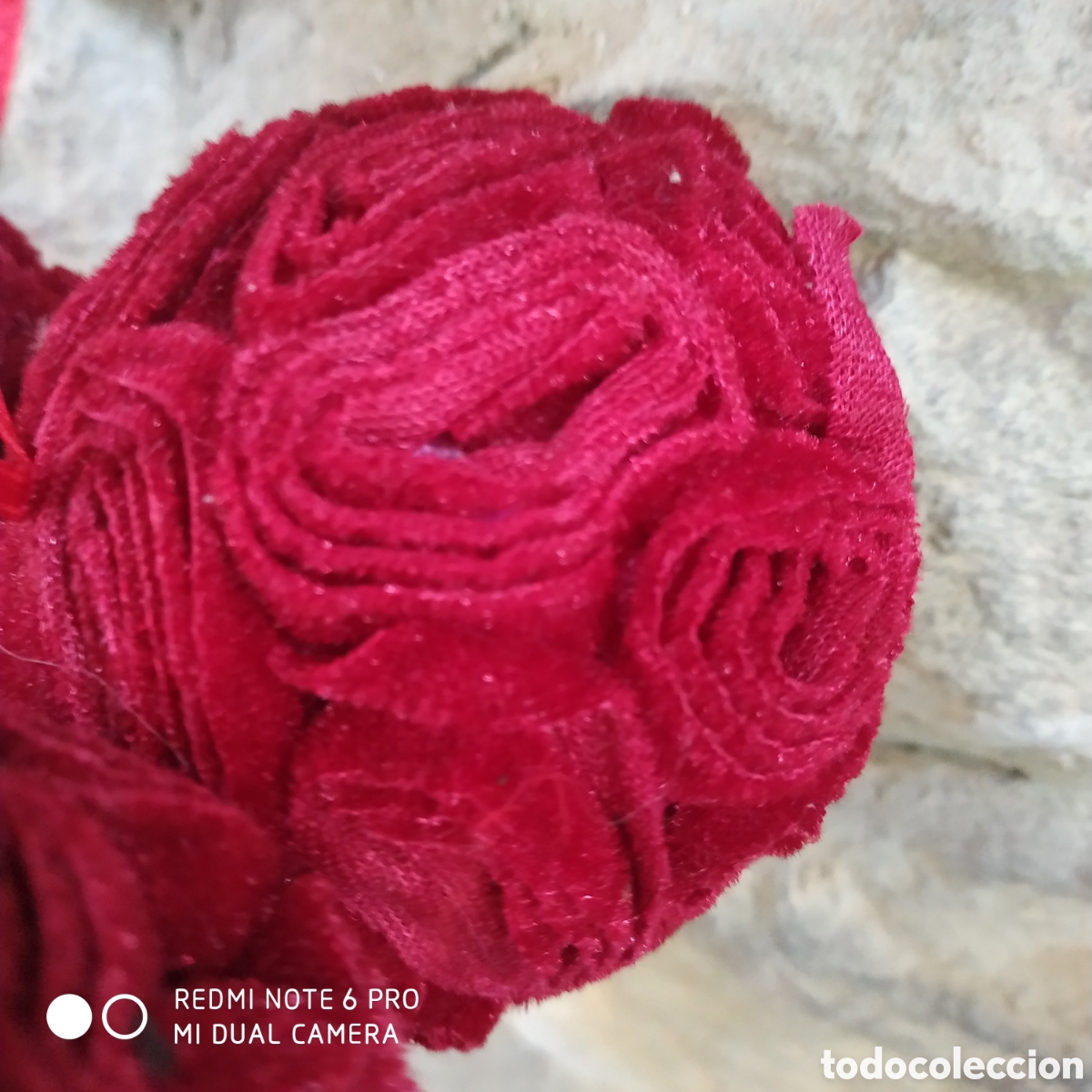 Segunda mano: Bolas rojas de navidad de terciopelo - Foto 3