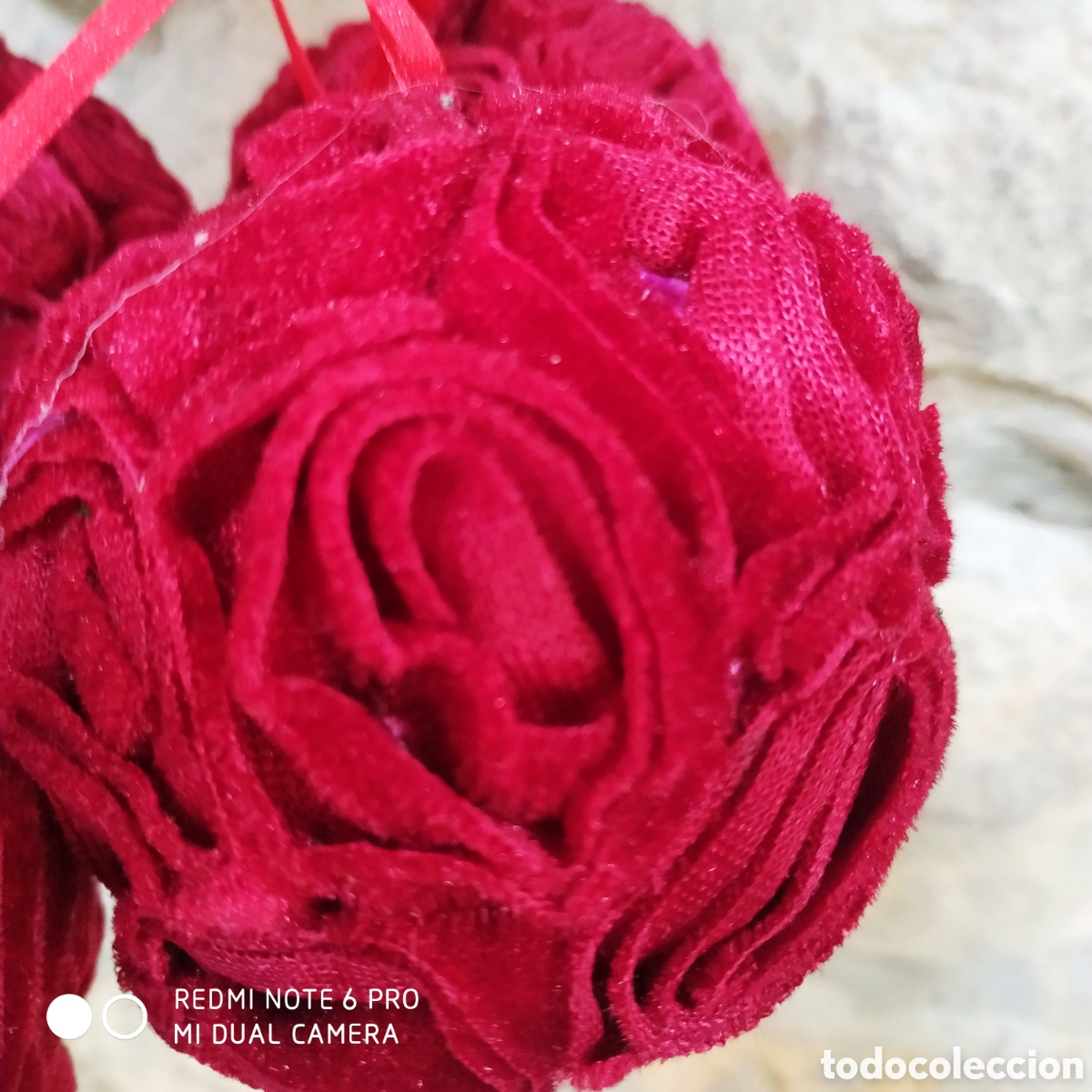Segunda mano: Bolas rojas de navidad de terciopelo - Foto 4