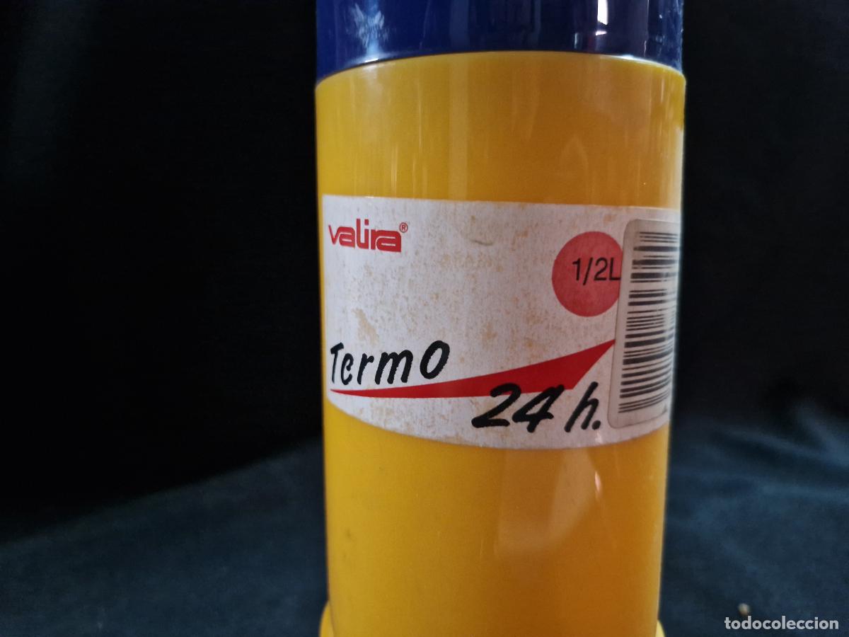 Segunda mano: BONITO TERMO DE CAFE. COLOR AZUL-AMARILLO. - Foto 3