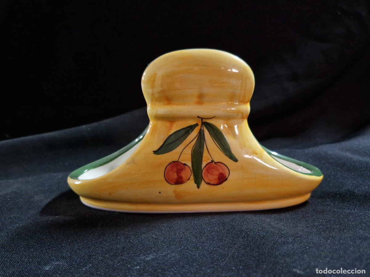 Segunda mano: BONITO SERVILLETERO DE CERAMICA. CANSALADERIA.