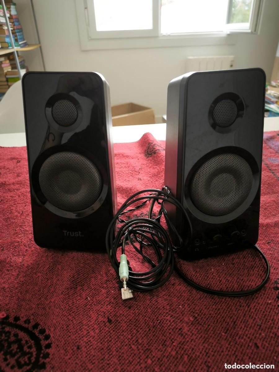Segunda mano: Altavoces Trust Tytan 2.0 USB 36W Negros &mdash; Reparaci&oacute;n O Piezas/Repuestos