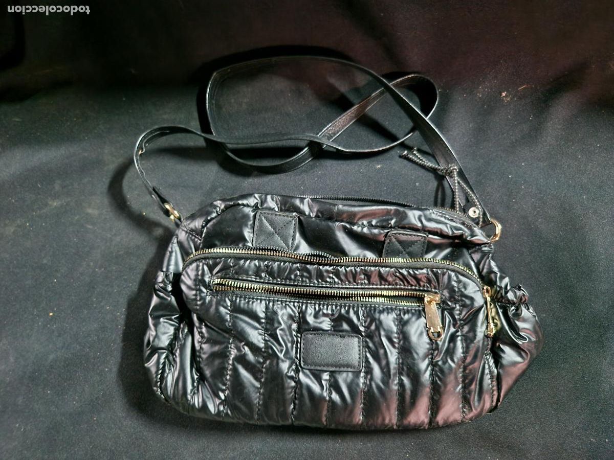 Segunda mano: BONITA BOLSO VINTAGE DE MUJER. COLOR NEGRO.
