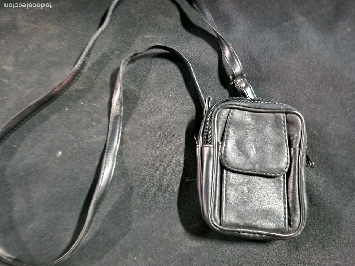 Segunda mano: BONITO BOLSO MINI. COLOR NEGRO.