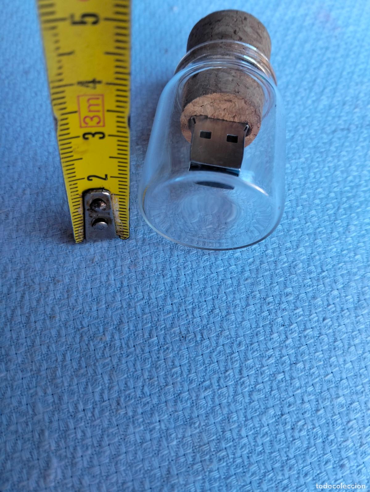 Segunda mano: Curioso pen drive de propaganda en interior de botella de cristal con corcho - Foto 2